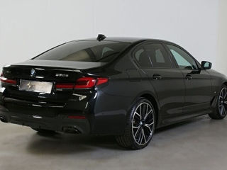 BMW 5 Series foto 4