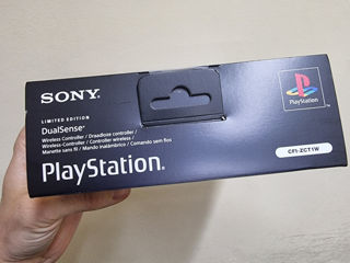 PS5 DualSense Wireless Controller - 30th Anniversary Limited Edition foto 2