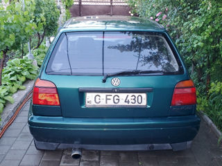 Volkswagen Golf foto 2