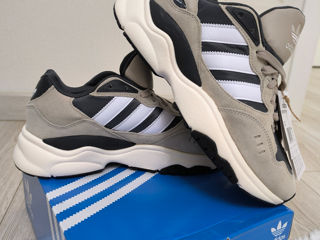 Adidas Originali!!