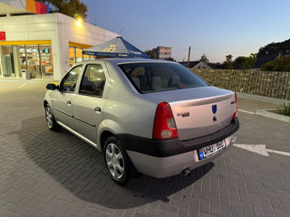 Dacia Logan foto 4