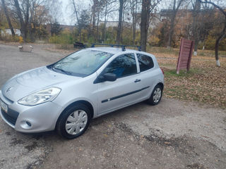 Renault Clio foto 3