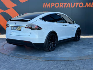 Tesla Model X foto 6