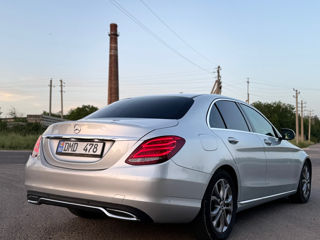 Mercedes C-Class foto 4