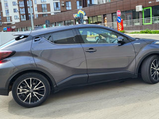 Toyota C-HR foto 4