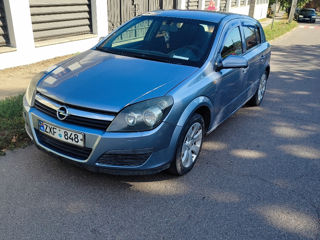 Opel Astra foto 1