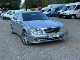 Mercedes E-Class foto 1