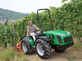 Vind tractor italian ferrari cobram 50 ar, nou!!!