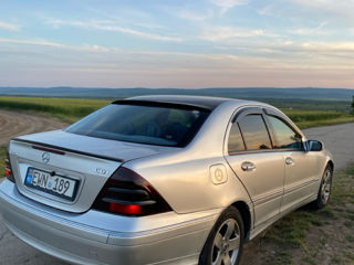 Mercedes C-Class фото 2