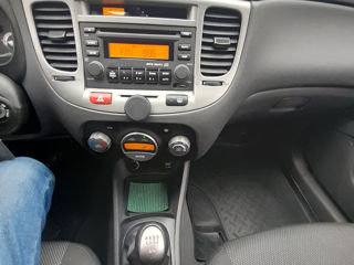 KIA Rio foto 19