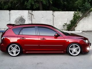 Mazda 3 foto 1