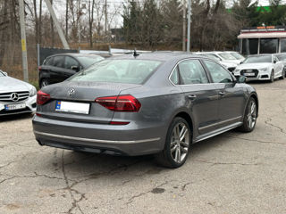 Volkswagen Passat foto 6