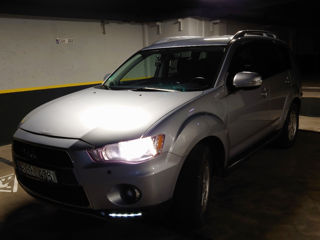 Mitsubishi Outlander foto 4