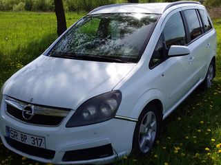 Opel Zafira foto 3