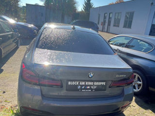 BMW 5 Series foto 8