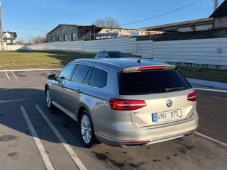 Volkswagen Passat foto 4