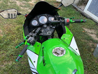 Kawasaki Ninja EX250R foto 3