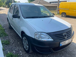 Dacia Logan foto 3