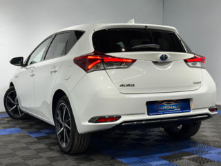 Toyota Auris foto 4