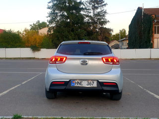 KIA Rio foto 2