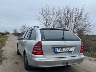 Mercedes C-Class foto 5