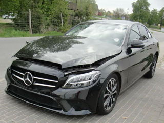 Mercedes C-Class foto 2