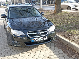 Subaru Legacy foto 3