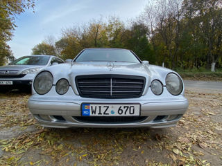 Mercedes E-Class foto 3