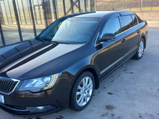 Skoda Superb foto 3