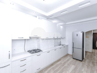 Apartament cu 3 camere, 81 m², Buiucani, Chișinău foto 8