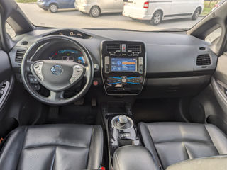 Nissan Leaf фото 7