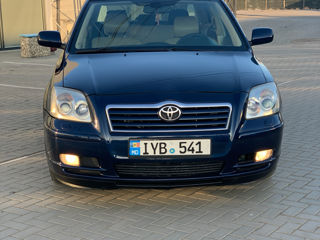 Toyota Avensis foto 3