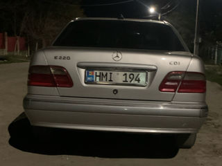 Mercedes E-Class foto 4