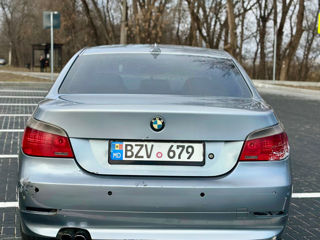 BMW 5 Series foto 3