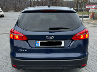 Ford Focus foto 6