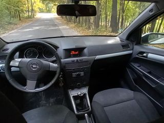 Opel Astra foto 8