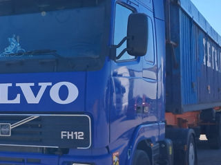 Volvo FH12 foto 1