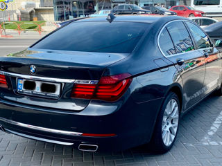 BMW 7 Series foto 4