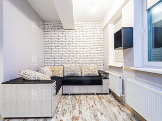 Apartament cu 4 camere, 156 m², Buiucani, Chișinău foto 8