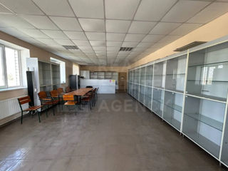 Vânzare, spațiul comercial, 725 mp, strada Valentin Rosca, Edineț foto 3