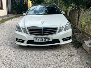 Mercedes E-Class foto 1