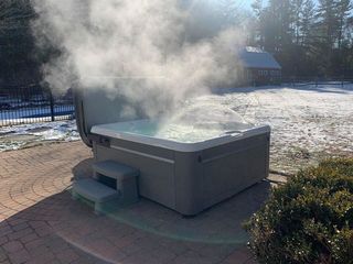 Livrare, montare Jacuzzi SPA - mini piscina/cada de exterior cu hidromasaj foto 6