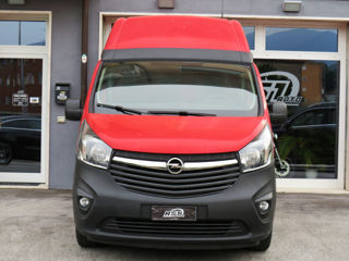 Opel Vivaro foto 2