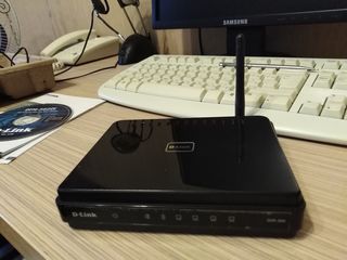 WI-FI Router, D-Link DIR-300, б/у, в идеальном состоянии foto 2