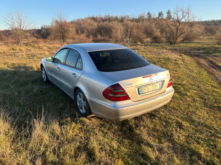 Mercedes E-Class foto 4