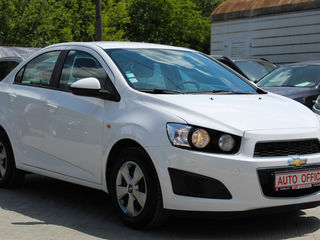 Chevrolet Aveo foto 1