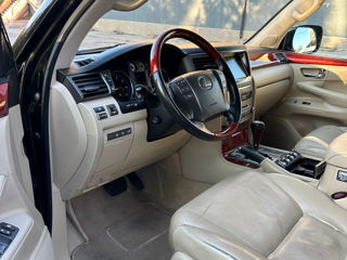 Lexus LX Series foto 4