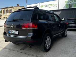 Volkswagen Touareg foto 4