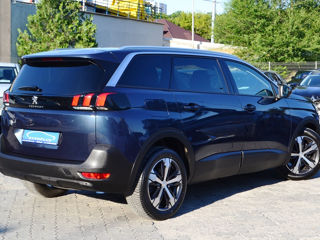 Peugeot 5008 foto 2