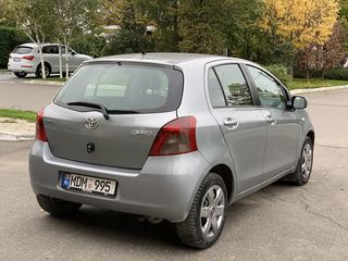 Toyota Yaris foto 4